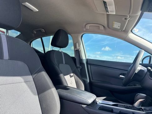 Certified 2024 Nissan Sentra SV FWD image 27