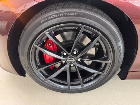 Used 2025 Nissan Z Performance w/ Floor Mat Package RWD image 25