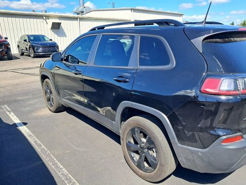 Used 2023 Jeep Cherokee Altitude Lux AWD/4WD image 8