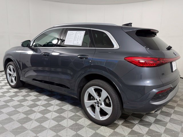 Used 2025 Audi Q5 Premium Plus w/ Premium Plus AWD/4WD image 4