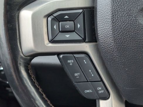 Used 2018 Ford F150 Platinum w/ Equipment Group 701A Luxury image 21