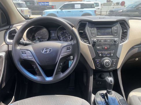 Used 2017 Hyundai Santa Fe Sport FWD image 10