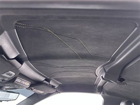 Used 2022 Chevrolet Corvette Stingray Premium Cpe image 19