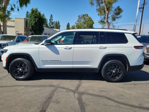 Used 2022 Jeep Grand Cherokee L Limited AWD/4WD image 30