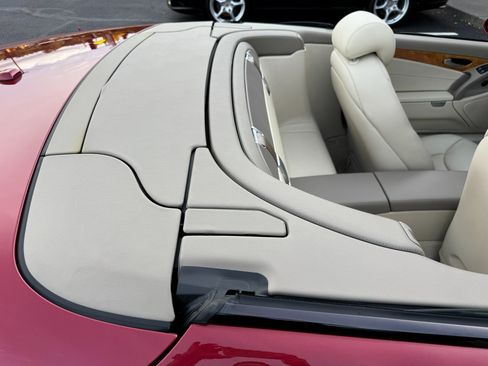 Used 2006 Mercedes-Benz SL 500 image 38