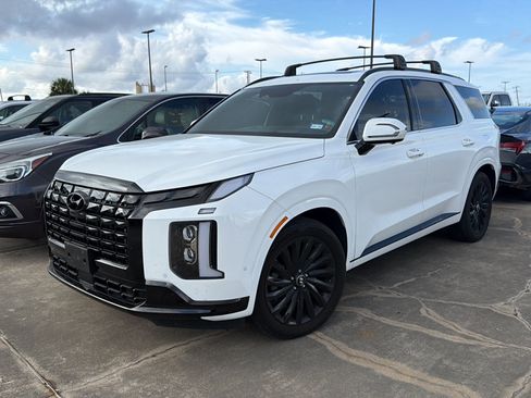 Used 2025 Hyundai Palisade Calligraphy AWD/4WD image 3