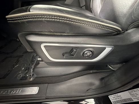 Used 2020 RAM 1500 Laramie image 14