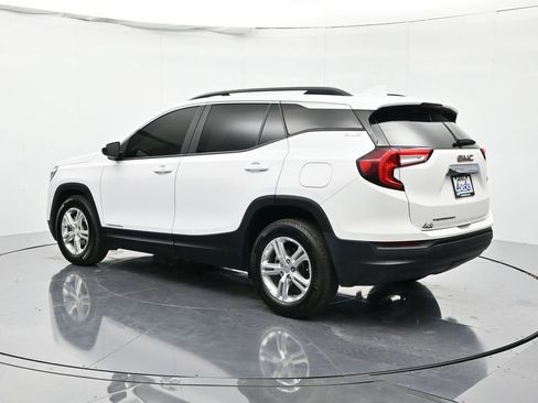 Certified 2022 GMC Terrain SLE w/ Driver Convenience Package image 7