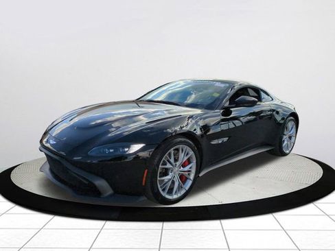 Used 2021 Aston Martin V8 Vantage Coupe image 7