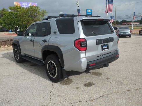 Used 2025 Toyota 4Runner TRD Off-Road AWD/4WD image 6
