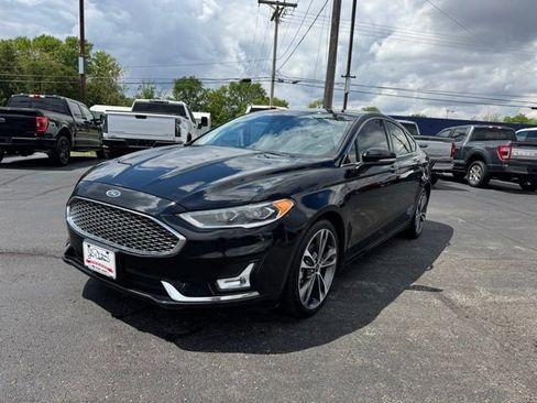 Used 2020 Ford Fusion Titanium AWD/4WD image 18