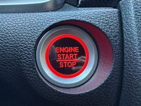 Used 2019 Honda Civic Sport image 17