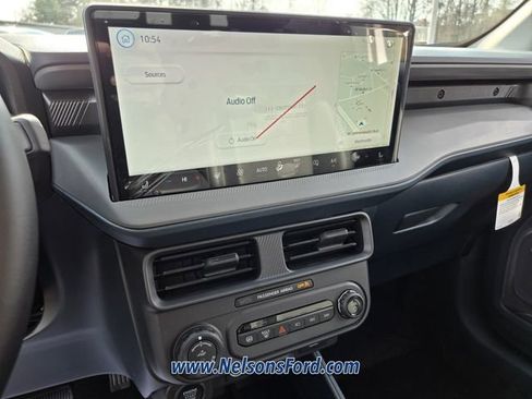 New 2026 Ford Maverick Lariat w/ Black Appearance Package image 9