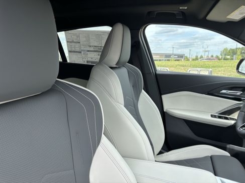 New 2026 BMW X2 xDrive28i w/ Technology Package AWD/4WD image 21