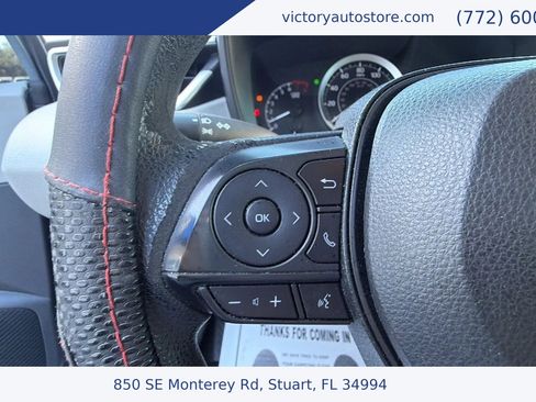 Used 2020 Toyota Corolla LE image 23