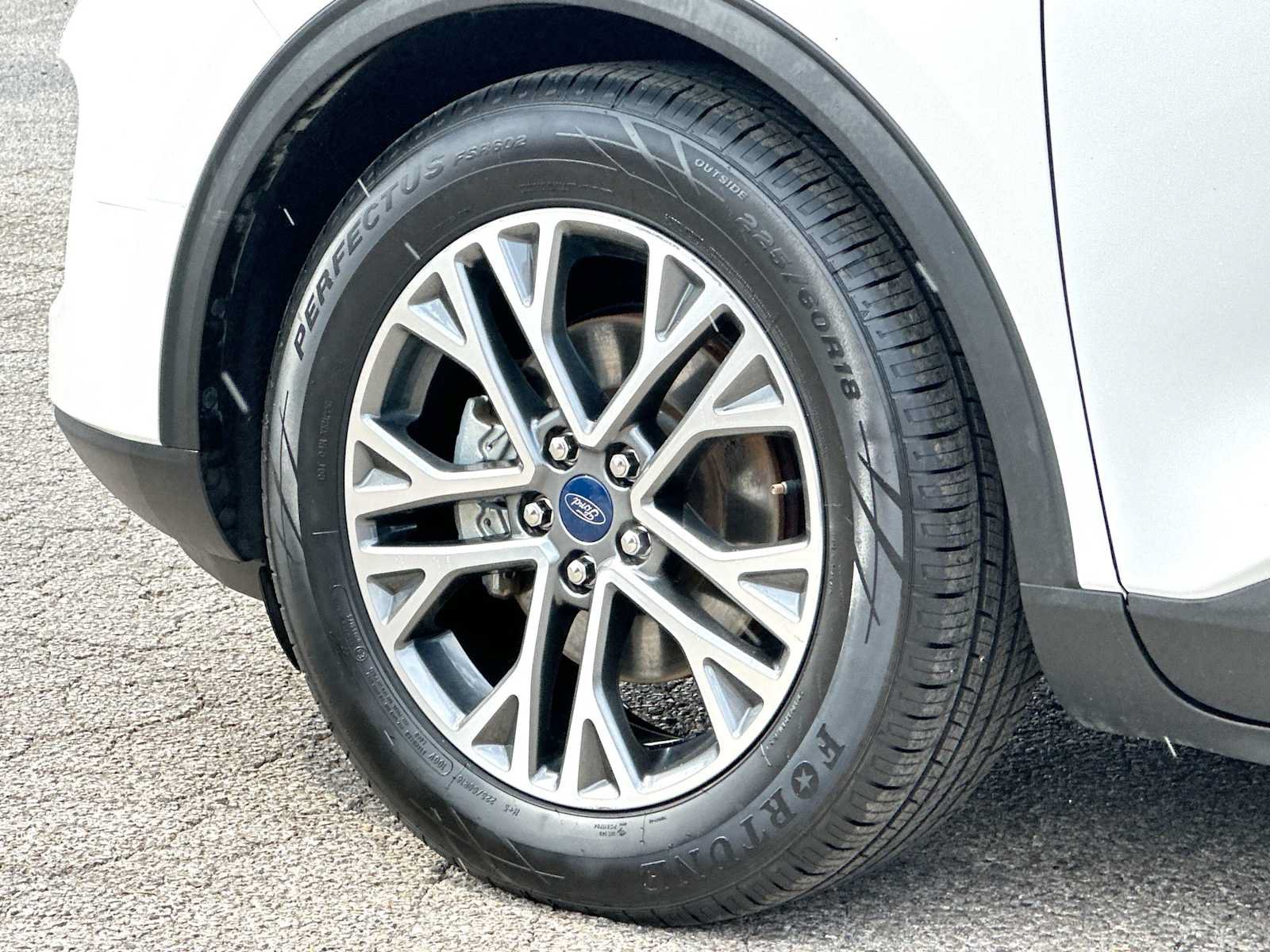Used 2020 Ford Escape SEL FWD image 11