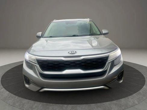 Used 2021 Kia Seltos EX AWD/4WD image 2