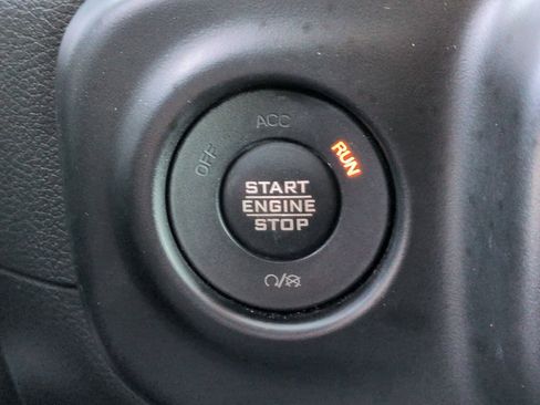 Used 2022 Jeep Wrangler Unlimited Sport AWD/4WD image 27