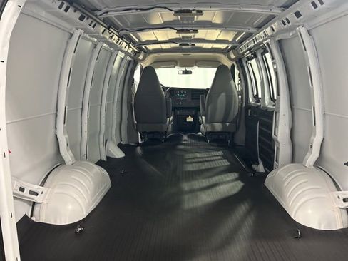 New 2026 Chevrolet Express 2500 w/ Driver Convenience Package image 8
