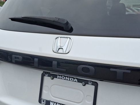 Certified 2023 Honda Pilot Elite image 28