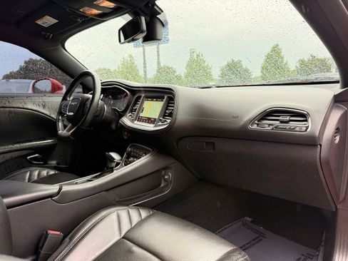 Used 2022 Dodge Challenger SRT Hellcat w/ Plus Package RWD image 32