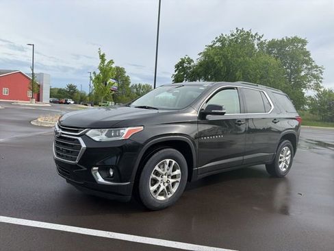 Used 2020 Chevrolet Traverse LT FWD image 1