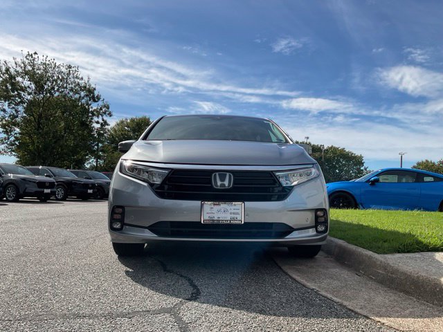 Used 2024 Honda Odyssey Touring image 3