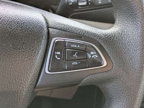 Used 2021 Ford EcoSport S image 19