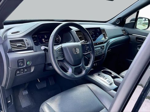 Used 2023 Honda Passport EX-L image 16