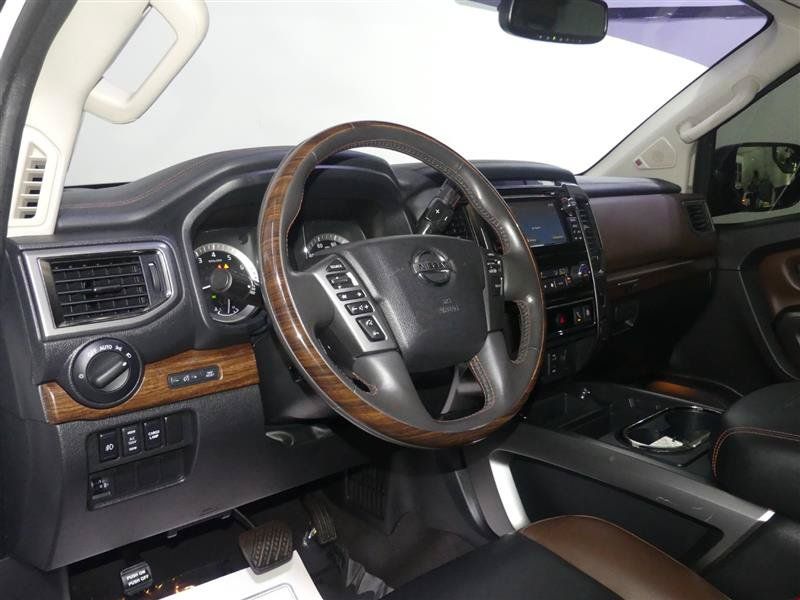 Used 2017 Nissan Titan Platinum Reserve AWD/4WD image 23