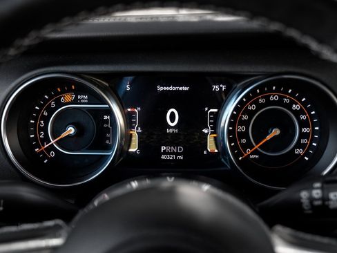 Used 2022 Jeep Wrangler Unlimited Sahara w/ LED Lighting Group image 28