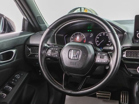 Used 2023 Honda Civic Sport image 12