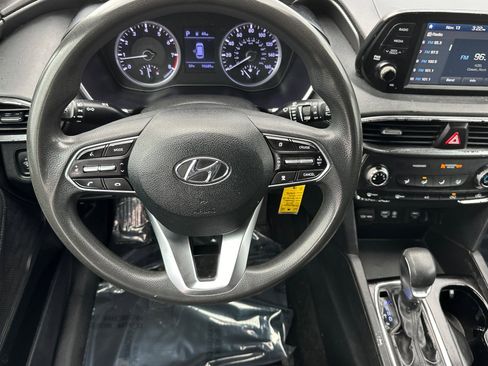 Used 2019 Hyundai Santa Fe SE image 15