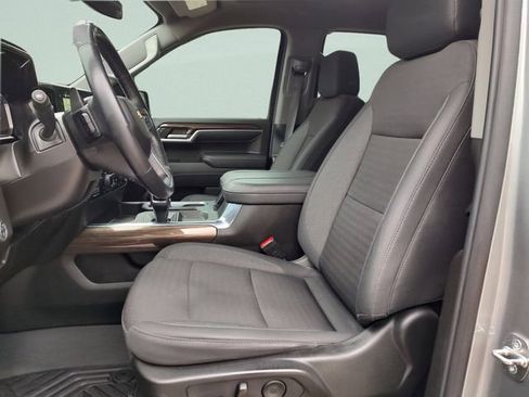 Used 2024 Chevrolet Silverado 1500 LT AWD/4WD image 25