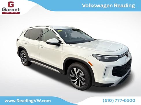 New 2025 Volkswagen Tiguan S image 8