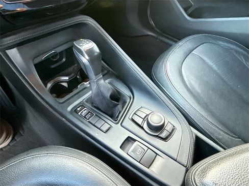 Used 2018 BMW X1 sDrive28i image 17