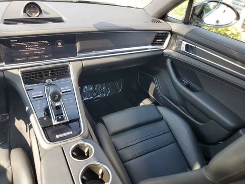 Used 2023 Porsche Panamera image 19