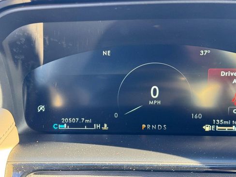 Used 2022 Lincoln Nautilus Standard AWD w/ Premium Package image 19