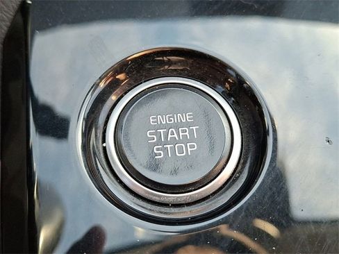 Certified 2023 Kia Sportage EX image 22