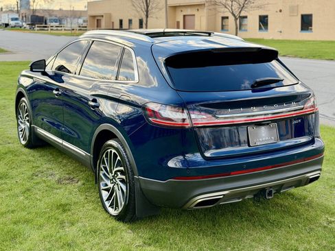 Used 2019 Lincoln Nautilus Reserve w/ Driver Assistance Package FWD image 7