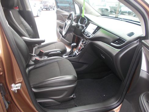 Used 2017 Buick Encore Preferred image 9