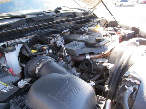 Used 2017 RAM 2500 Laramie w/ Convenience Group image 48