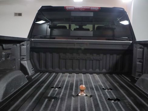 Used 2023 GMC Sierra 2500 Denali w/ Denali Black Diamond Edition image 34