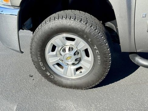 Used 2008 Chevrolet Silverado 2500 LTZ w/ Suspension Package, Off-Road image 8