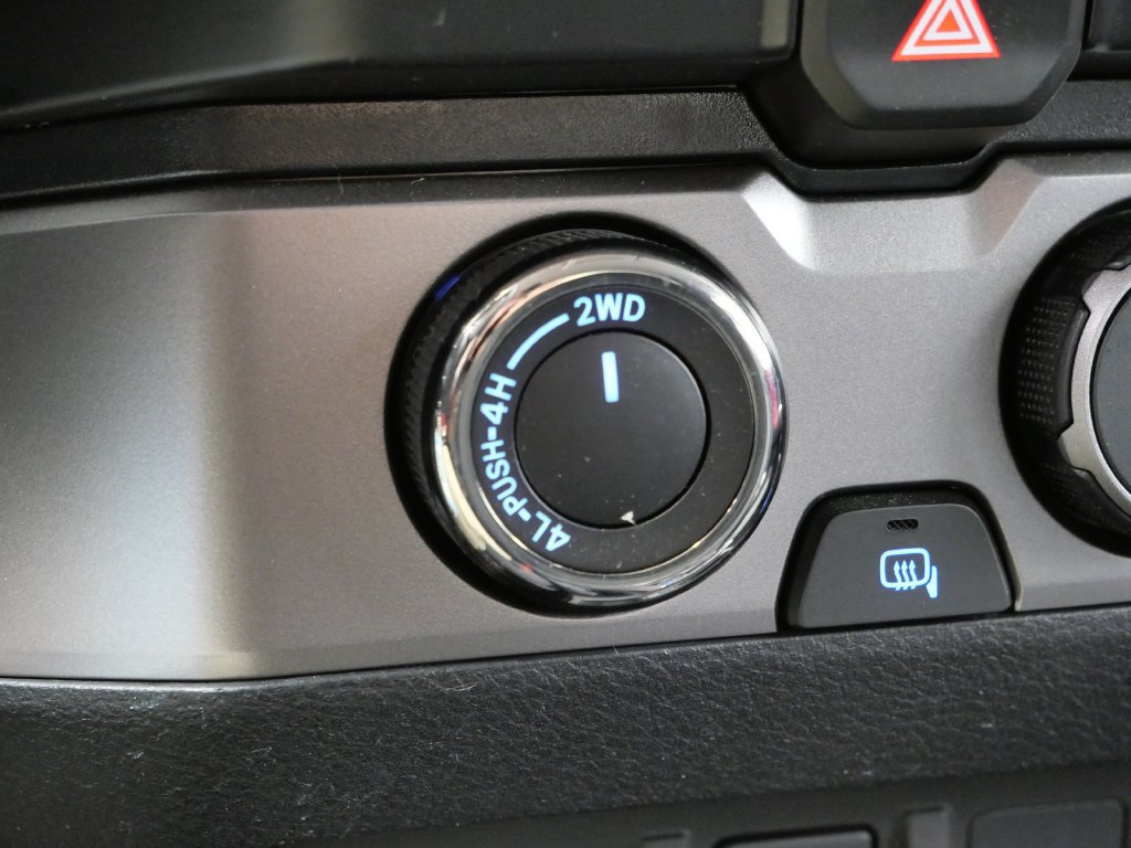 Used 2021 Toyota Tacoma SR5 AWD/4WD image 30