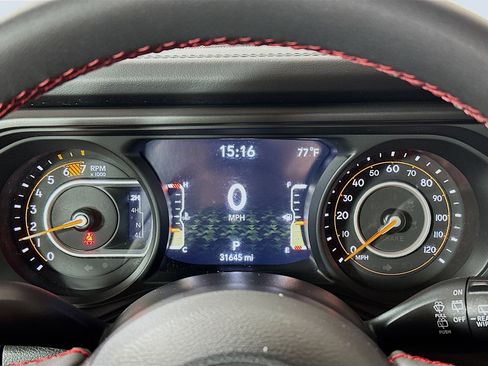 Used 2025 Jeep Wrangler Unlimited Rubicon image 12