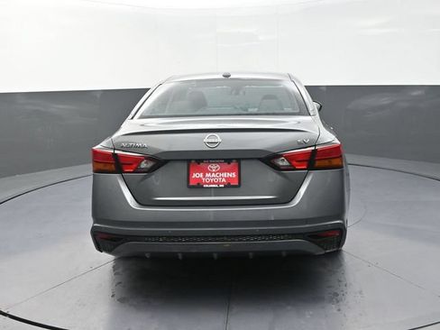 Used 2024 Nissan Altima 2.5 SV FWD image 7