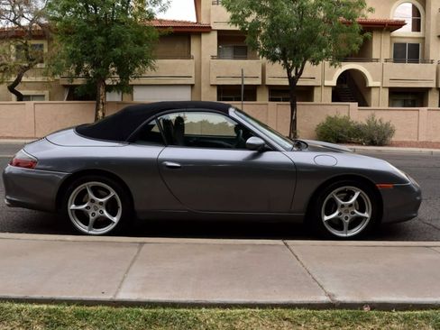 Used 2002 Porsche 911 Cabriolet image 8