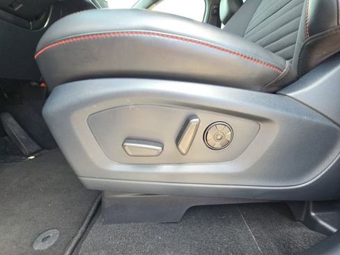 Used 2025 Ford Explorer ST-Line w/ Premium Package RWD image 25