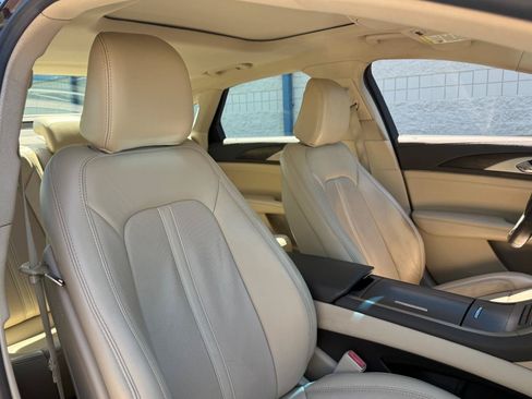 Used 2020 Lincoln MKZ Reserve FWD image 15
